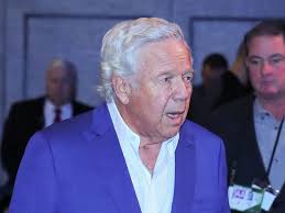 His own company, the kraft group alone is known to make an approximate worth of $2 billion. The Wealth Career And Life Of Billionaire Patriots Owner Bob Kraft