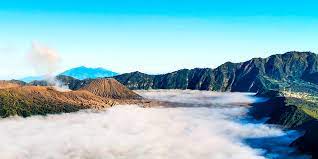Merupakan paket terusan selama 3 hari dengan menginap 2 malam di penginapan sekitar venue jazz dan dengan pilihan tiket terusan selama 3 hari. Open Trip Bromo Puncak B29 P30 Air Terjun Tumpak Sewu Goa Tetes Wisata Gunung Bromo Tengger Semeru