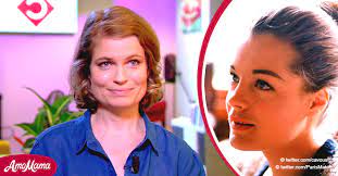 D'autres épisodes seront ensuite tournés : Sarah Biasini Zoom Sur La Fille De Romy Schneider Qui Ressemble Tellement A Sa Mere
