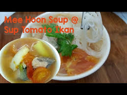 Masukkan garam dan gula secukup rasa. Mee Hoon Soup Sup Ikan Tomato Tomatosoup Youtube
