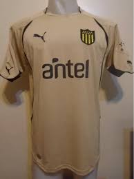 Marcelo danubio zalayeta (locally maɾˈselo salaˈʃeta; Penarol Away Football Shirt 2011