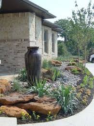 55 Schone Steingarten Ideen Fur Hinterhof Und Vorgarten Fur Hinterhof Schone Stei Small Backyard Landscaping Small Front Yard Landscaping Front Yard Garden