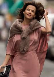 Dans notre boutique en ligne, vous trouverez un large choix de vêtements des vêtements femme pour toutes les occasions. Comment S Habiller Apres 50 Ans Bien Habillee