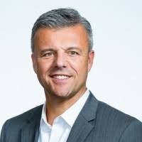 100+ "Rob Gut" profiles