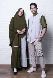 Pembelian grosir minimum 3 potong per model, pilih size dan warna seri / merata pembelian lebih dari 6 potong. 30 Trend Terbaru Baju Couple Warna Hijau Army Trend Couple