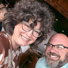 give it a minute Jeffry damn 😩