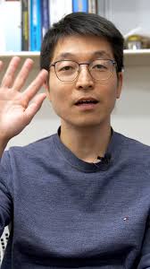 Is simplicity present in complex microbial communities? Future Eric and  Wendy Schmidt AI in Science Postdoctoral Fellow Kyle Crocker is searching  for simplicity in microbial communities