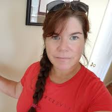 Removing drones from bee colonies during winter