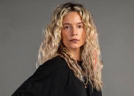 Survivor 2021 gönüllüler takımı yarışmacıları arasında yer alan emin günenç kimdir araştırılıyor. Survivor 2021 Gonulluler Kadrosunda Dikkat Ceken Isim Hanzade Durmus Ofluoglu Kimdir