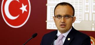 Soma'da maden ocağında 301 işçinin yaşamını yitirdiği olay sonrası cumhuriyet halk partisi milletvekili sabahat akkiraz istifa edemeyen iktidar mensuplarını protesto etmek için. Bulent Turan Sabahat Akkiraz I Fena Yakaladi Partiler Haberleri