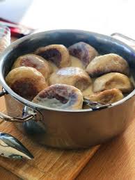 Dampfnudeln Mit Susser Milch Ana Nina Rezept Dampfnudeln Dampfnudeln Rezept Lebensmittel Essen