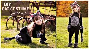 You Can Make This Easy Diy Cat Costume For Kids In Less Than An Hour With Items You Probably Already Have In Your H Cat Costume Kids Cat Costumes Kids Costumes
