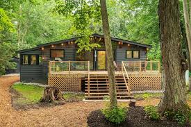 18 Best Cottage Rentals in Ontario for a Getaway | 2024 | Field Mag