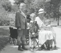 He built his house beneath it. Ernst Jandl Autor Und Die Familie Biografie