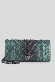 Rent Chanel Classic Quilt Clutch In Dubai Designer 24