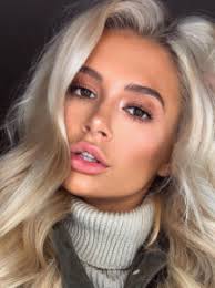 The blonde bombshell is pretty successful already, but when is love island star molly mae hague's birthday? Molly Mae Hague Bio Net Worth Boyfriend Love Island Facts Age Height Ethnicity Family News