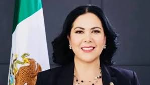 Detienen a la ex senadora Alejandra León Gastélum cuando entraba a EU