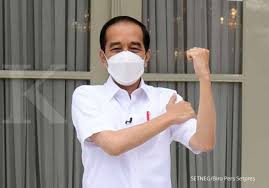 Felly menyebut perpres jokowi juga sudah melanggar peraturan tata dalam pasal 13 a ayat 4 ditetapkan sejumlah sanksi bagi penolak vaksin. Usai Jokowi Terima Vaksin Covid 19 Sri Mulyani Kami Semua Siap Divaksin