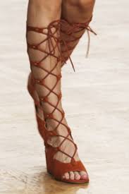 Aux couleurs du printemps, les talons hauts fleuris de la marque raid comptent parmi nos modèles favoris. Chaussures Les Tendances Printemps Ete 2015