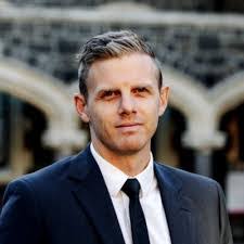 Tammy Downer's Instagram, Twitter & Facebook