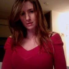 Amanda Clapp's Instagram, Twitter & Facebook