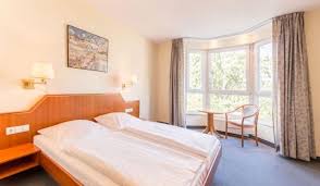 Betten, matratzen & schlafsofas bei traumkonzept kaufen, ihrem bettenfachgeschäft in leipzig! Bett Bike Hotel Markgraf Leipzig Unterkunft