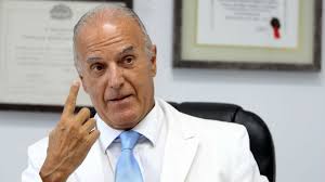Fundou, em 2015, a clínica doutor pinto coelho, galardoada com o prémio international award in excelence and quality (iaeq). Medico Manuel Pinto Coelho Acusa Ordem De Perseguir Quem Tem Um Pensamento Cientifico Diferente Saude Online