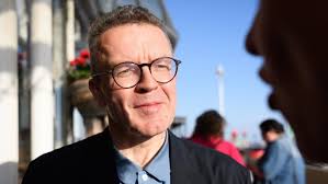 Tom Watson stands down as Labour deputy leader and MP