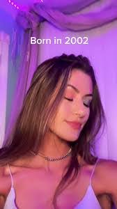 Adriana Palhares's Instagram, Twitter & Facebook