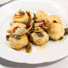 Jamie oliver's italian mentor gennaro contaldo cooks up a beautiful ravioli filled with ricotta, lemon and mint. Gnudi Fulle Ohne Hulle Lamiacucina