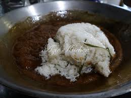 Angkat dan biarkan sejuk sebelum dihidangkan. Kuih Pulut Wajik Aka Nasi Manis Yang Sangat Sedap Azie Kitchen