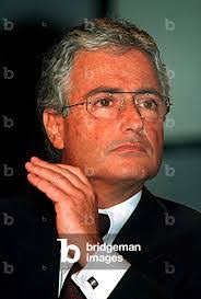 Ron Sommer's Instagram, Twitter & Facebook