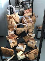 Check spelling or type a new query. Alviero Martini Taschen Sonderposten Handtaschen Grosshandel Das Offizielle Archiv Merkandi Merkandi De Merkandi B2b