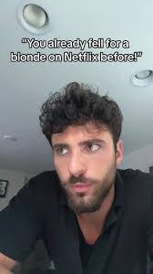 Justin Shores's Instagram, Twitter & Facebook