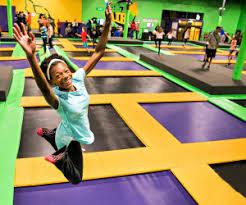 Play well, leap up into the sky and reach dizzying heights scoring you. Indoor Trampoline Parks In Connecticut For Kids And Family Fun Mommypoppins Things To Do In Connecticut With Kids