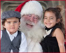 Getting That Elusive 'Perfect Picture' with Santa