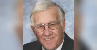 Liz Walls's Instagram, Twitter & Facebook