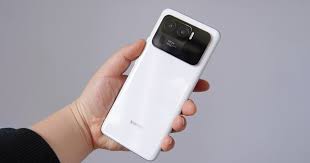 The xiaomi mi 11 ultra is fitted with a 5,000 mah battery, a hefty power pack for most phones. Xiaomi Mi 11 Ultra Already On Sale We Know How To Save
