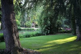 Nion parcs et jardins est une entreprise possédant un magasin à yvetot, spécialisé dans la nous sommes revendeur officiel de husqvarna® (automower center) ! Parcs Et Jardins De Tours Wikipedia