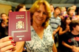 La nacionalidad es el estado al que pertenece una persona que ha nacido en una nación determinada o ha sido naturalizada. Nacionalidad Espanola Concedida Zohar Abogados