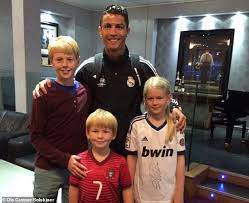 Dette bildet er tatt i 2011. The Power Behind The Baby Faced Assassin Ole Gunnar Solskjaer Daily Mail Online