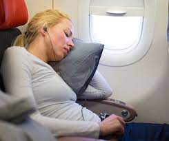 Exista boluri speciale care se fixeaza de cusca de transport pentru a evita rasturnarea continutului. Efectele Negative Ale Zborului Cu Avionul Asupra Organismului