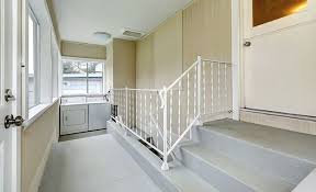 Bodenbeschichtung Fur Fussboden Kellerraume Und Treppen Jaegerlacke Bodenbeschichtung Keller Treppen Streichen Bodenbeschichtung Haus Umbau Kellerraum