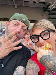 It's Mint Julep Day! 🥃🌿 Time to grab a glass , load up the crushed ice,  and get your sip on! But first — did you know “julep” comes from the Spanish