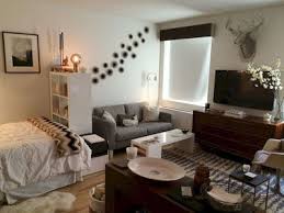 30 Inspiring Small Apartment Decorating Ideas On A Budget Comment Meubler Un Studio Idee Deco Appartement Deco Appartement