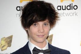 Tom Taylor sees Doctor Foster co-star Suranne Jones as a mother-figure