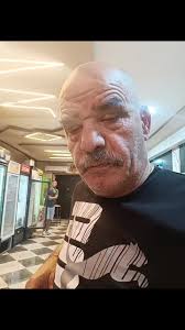 Vidéos de karim (@farid.karim.mou) avec son original