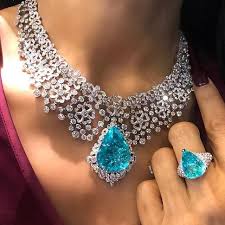 That Glowing Paraiba Blue Is Out Of This World Worn By Thediamondsgirl During One Of Her Favourite Momen Tourmaline Jewelry Amazing Jewelry Jewelry Appraisal