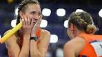 Femke Bol and Team Netherlands Interview (Dutch TV ... - YouTube