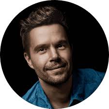 Top Designers Tell Us What They'd Like to Give — and Receive — This Year